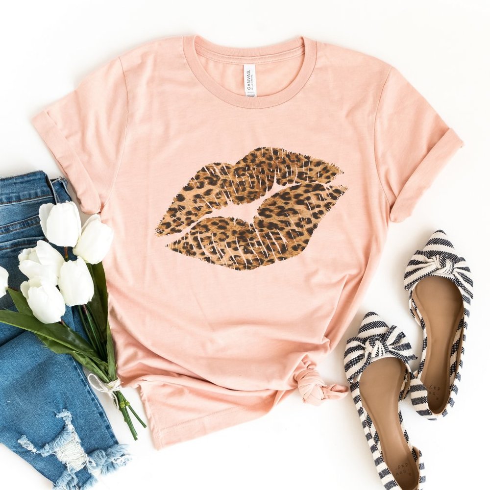Leopard Print Lips Kiss Graphic Tee Shirt NEW